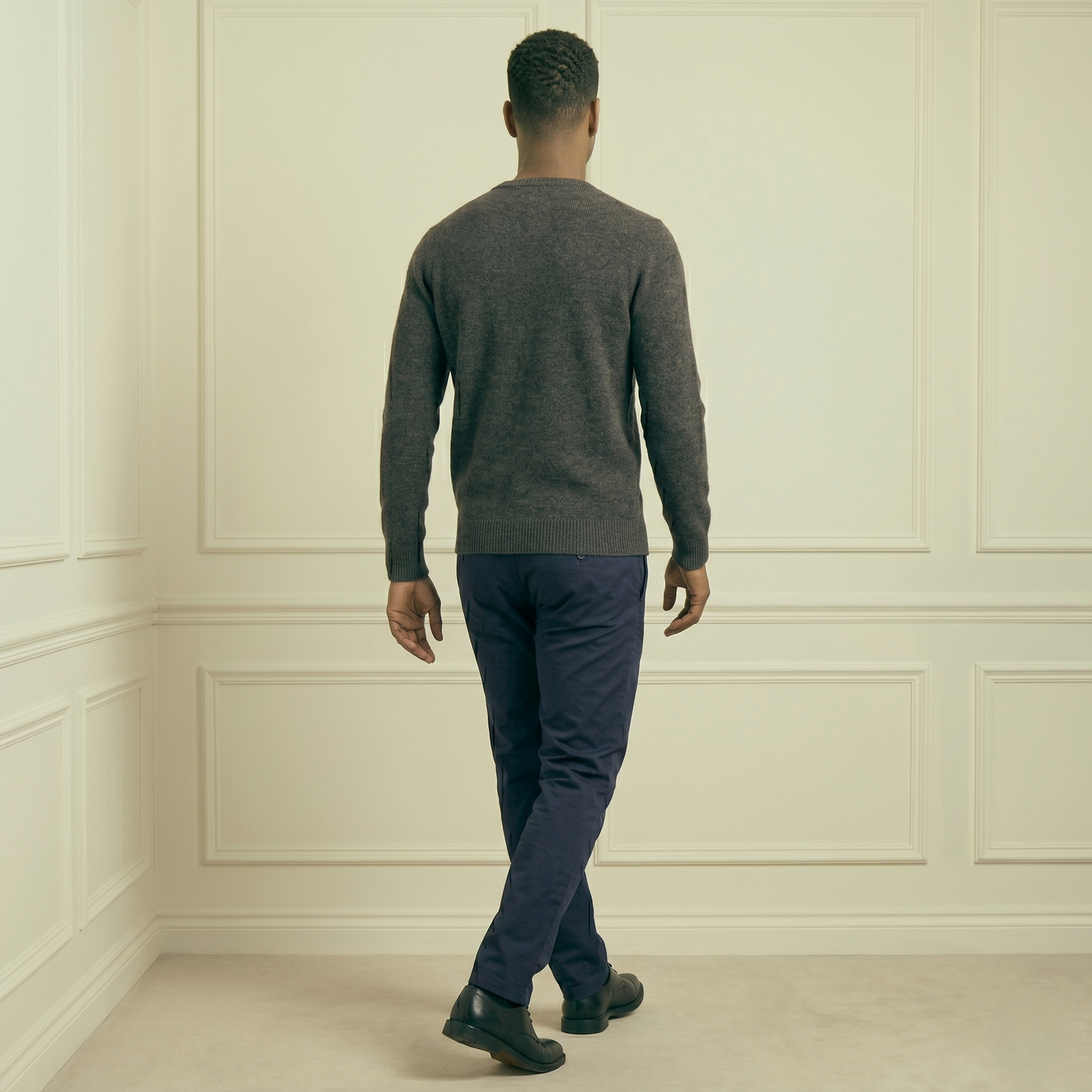 Executive Crewneck Undyed Himalayan Cashmere Sweater
