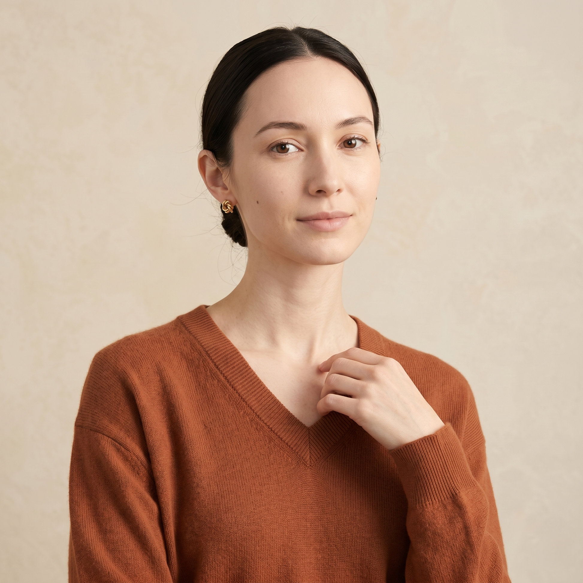 V-Neck Himalayan Cashmere Sweater For Women - Amber