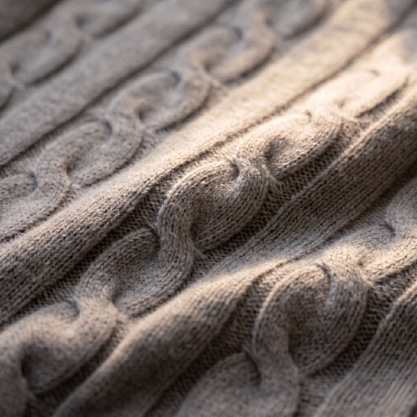 Heirloom Cable-Knit Pure Himalayan Cashmere Throw