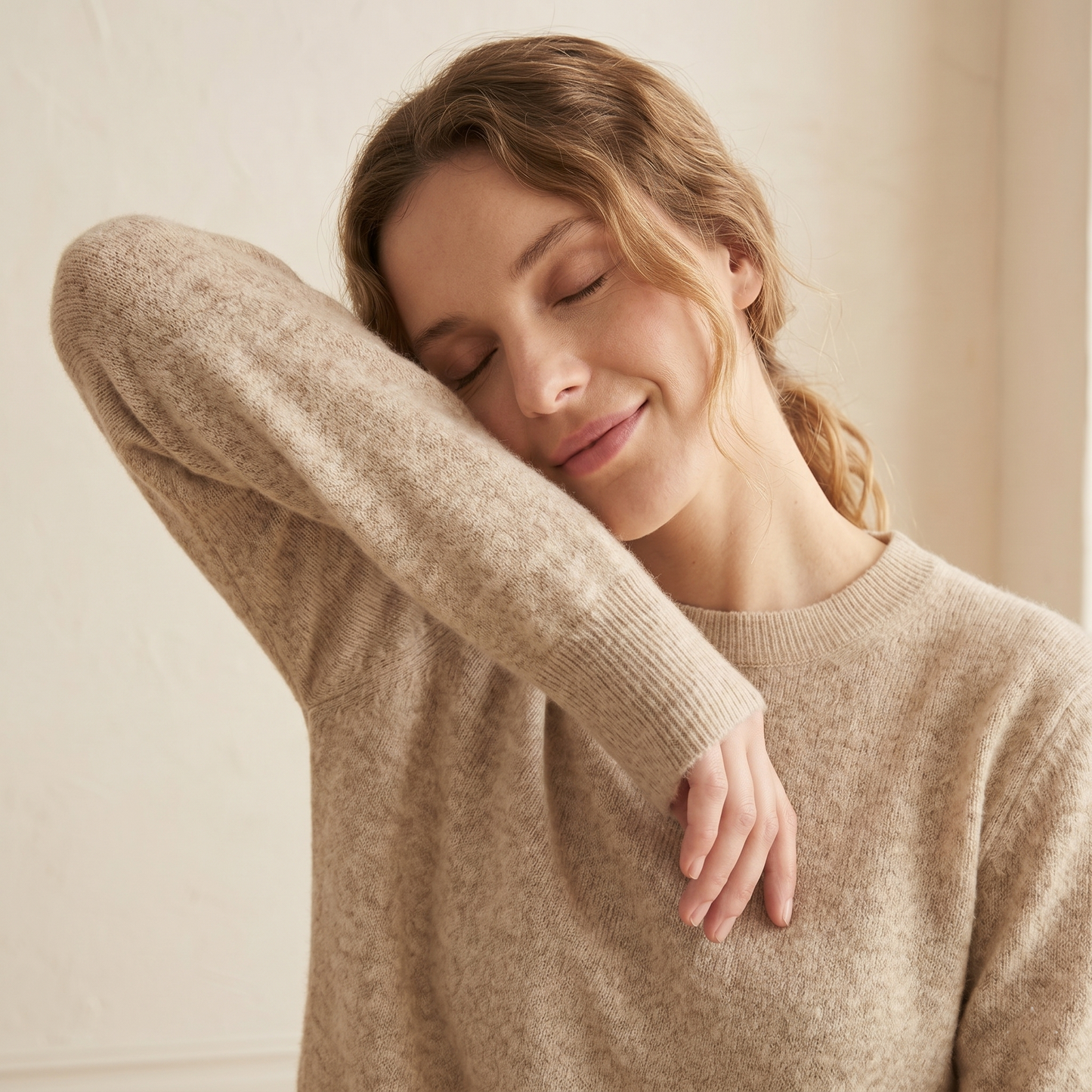 Crewneck Undyed Cashmere Sweater For Women