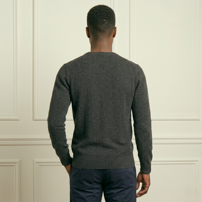 Executive V-Neck Undyed Himalayan Cashmere Sweater