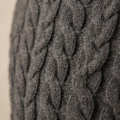 Men's undyed cashmere cable-knit Atlas sweater in Dark Grey Melange — view 4