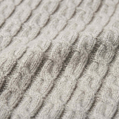 Men's undyed cashmere cable-knit Atlas sweater in Light Grey Melange — view 4