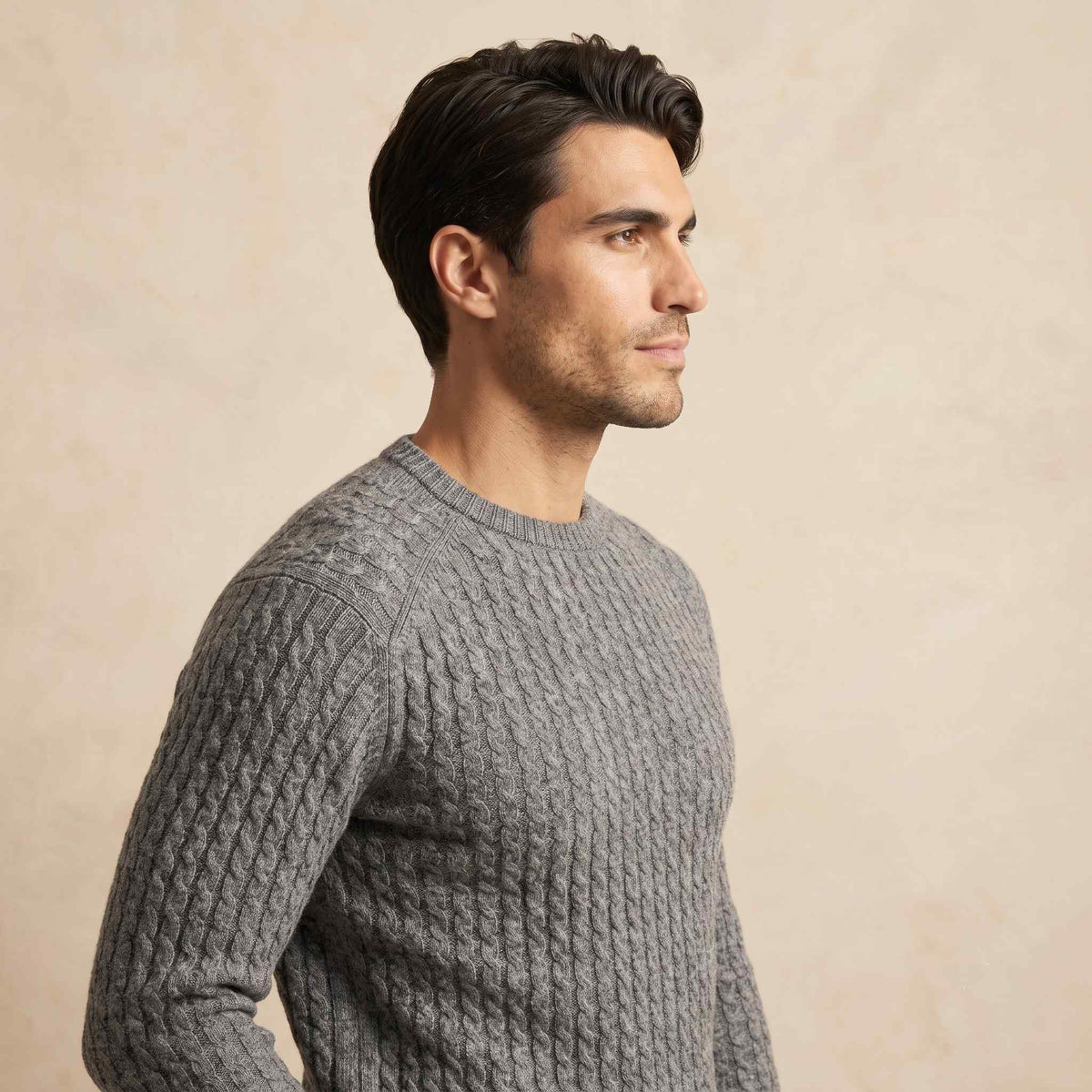 Men's undyed cashmere cable-knit Atlas sweater in Mid Grey Melange — view 4