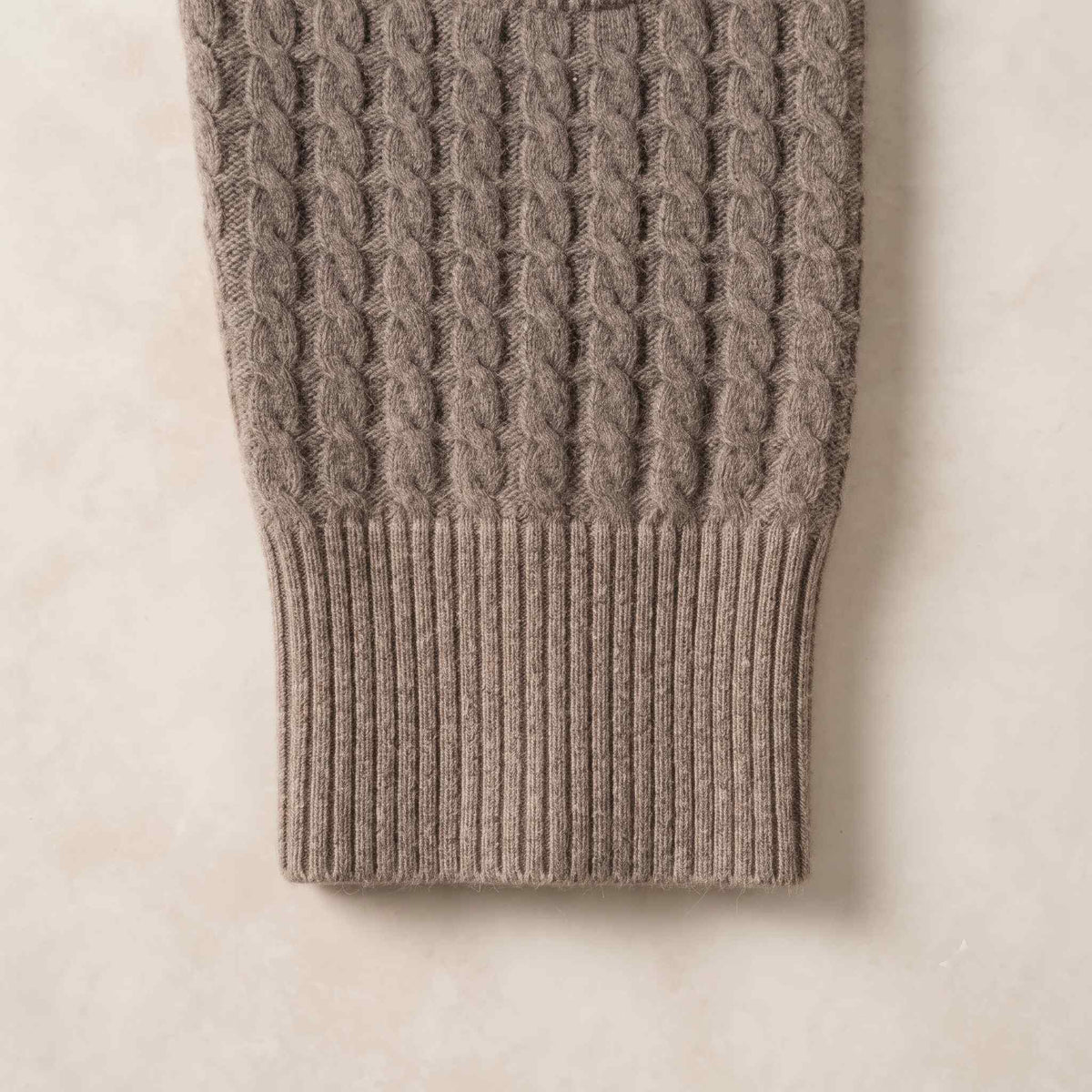 Men's undyed cashmere cable-knit Atlas sweater in Toast Melange — view 2