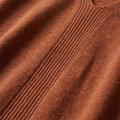 Women's V-neck cashmere poncho in Amber — V-neckline detail (2)