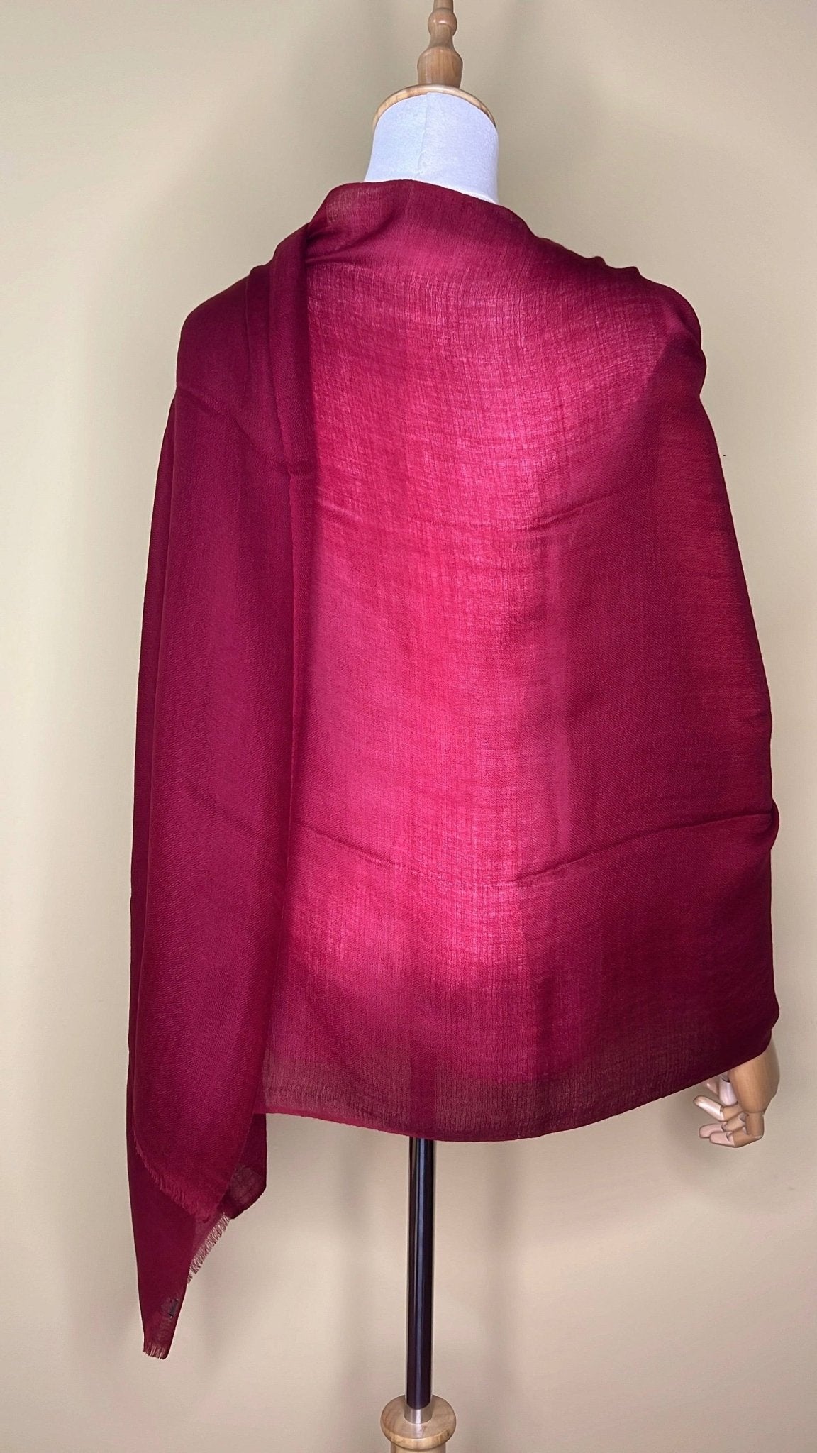 NPIA Certified 100% Pure Himalayan Cashmere Pashmina Shawl - Annapurna crimson red - Lumusae
