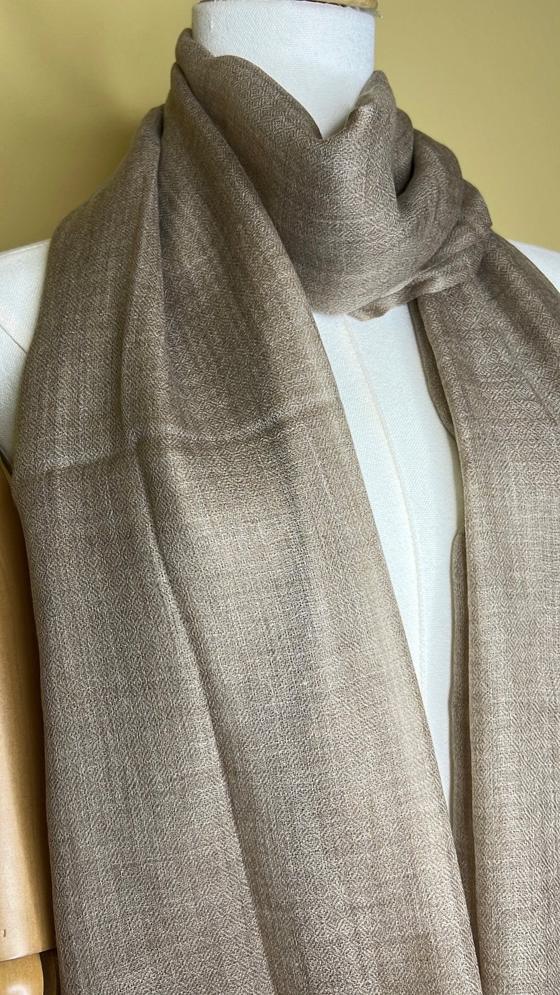 NPIA Certified 100% Pure Himalayan Cashmere Pashmina Shawl - Annapurna Taupe - Lumusae