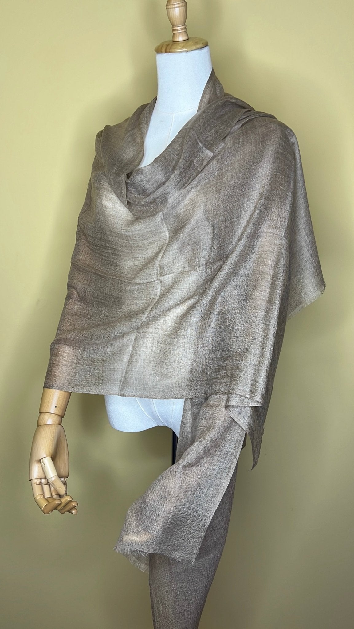 NPIA Certified 100% Pure Himalayan Cashmere Pashmina Shawl - Annapurna Taupe - Lumusae