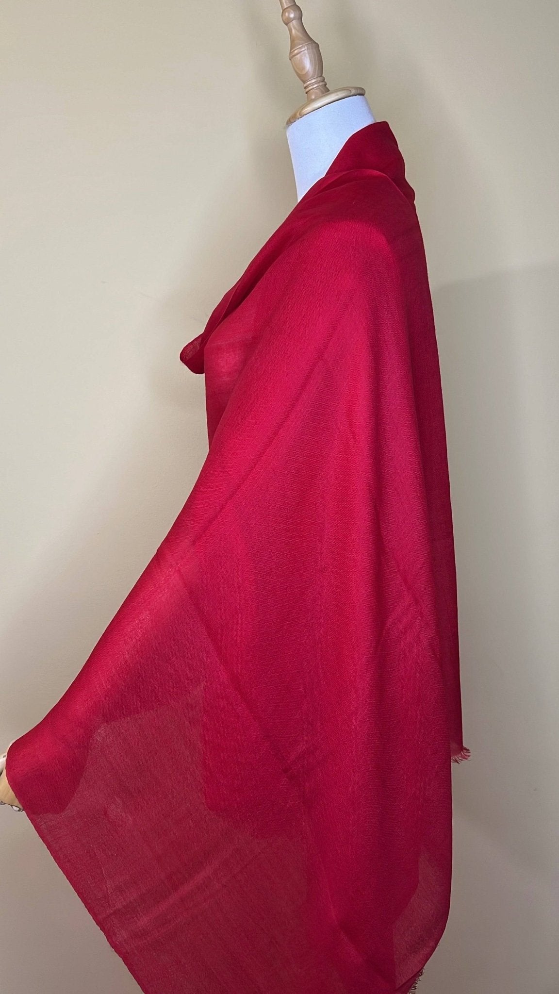 NPIA Certified 100% Pure Himalayan Cashmere Pashmina Shawl - Dolpo Cherry Red - Lumusae