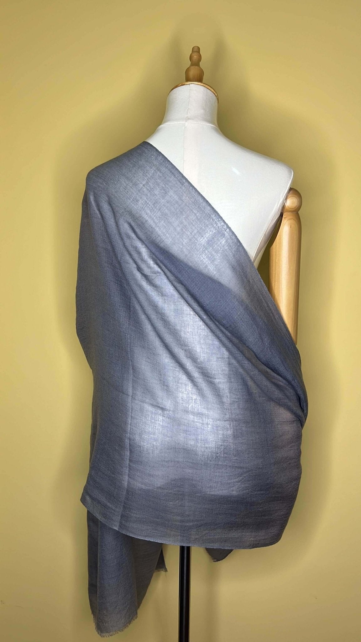 NPIA Certified 100% Pure Himalayan Cashmere Pashmina Shawl - Mustang Mist Grey - Lumusae