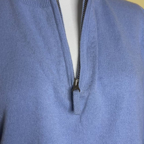 Demonstration of Pure Himalayan Cashmere Half-Zip Men's Embrace Sweater Sky blue