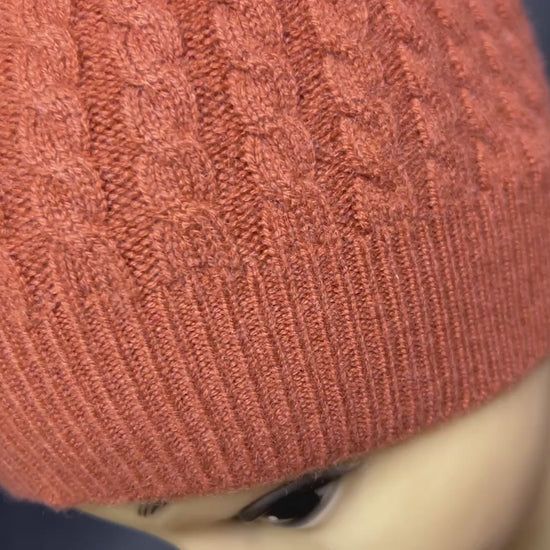 Product Demonstration video of Amber Heritage Cable Knit Cashmere Beanie for Men
