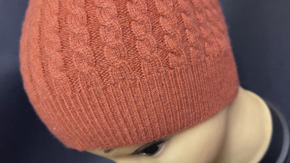 Product Demonstration video of Amber Heritage Cable Knit Cashmere Beanie for Men